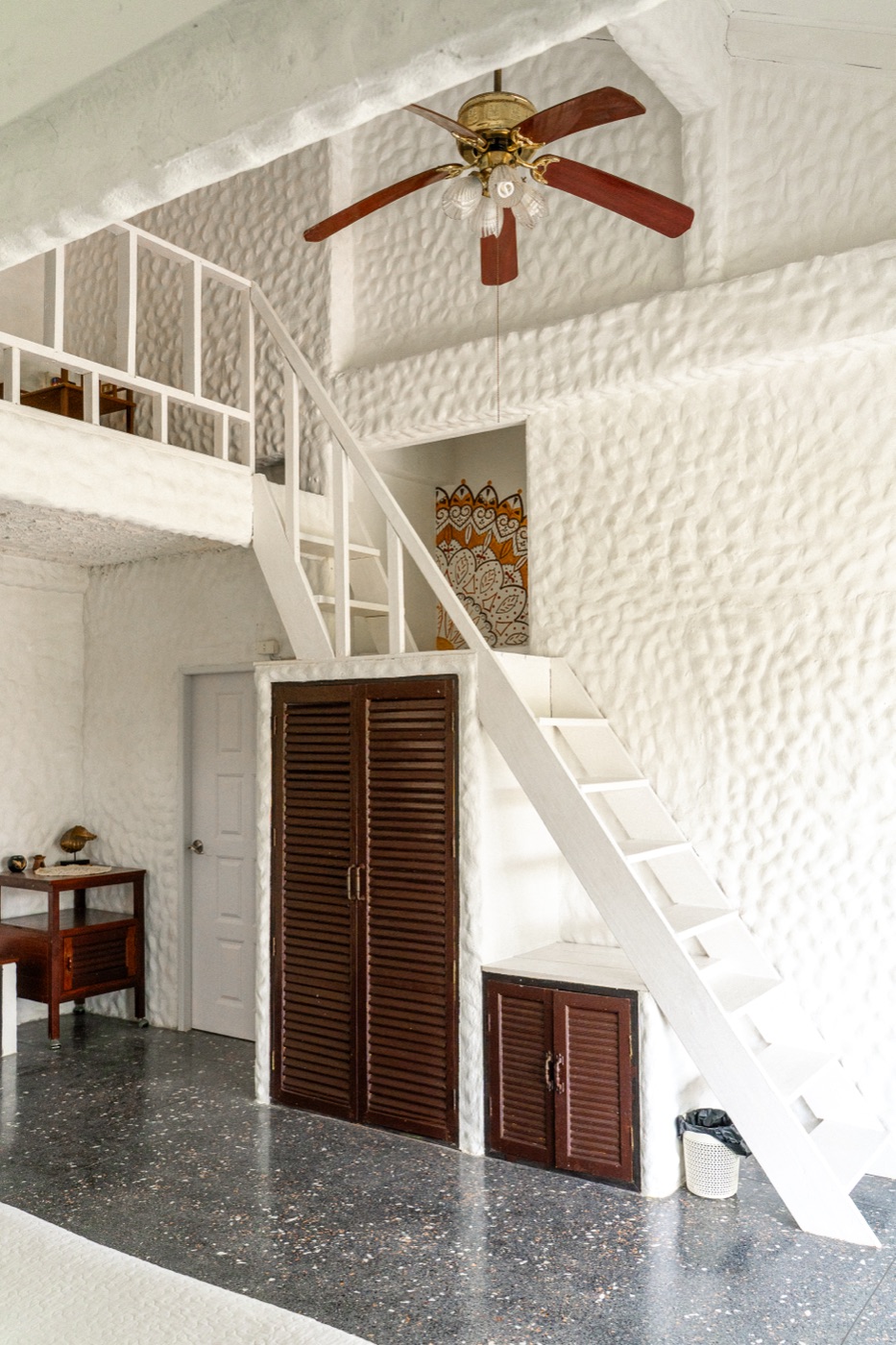 Sunrise Room