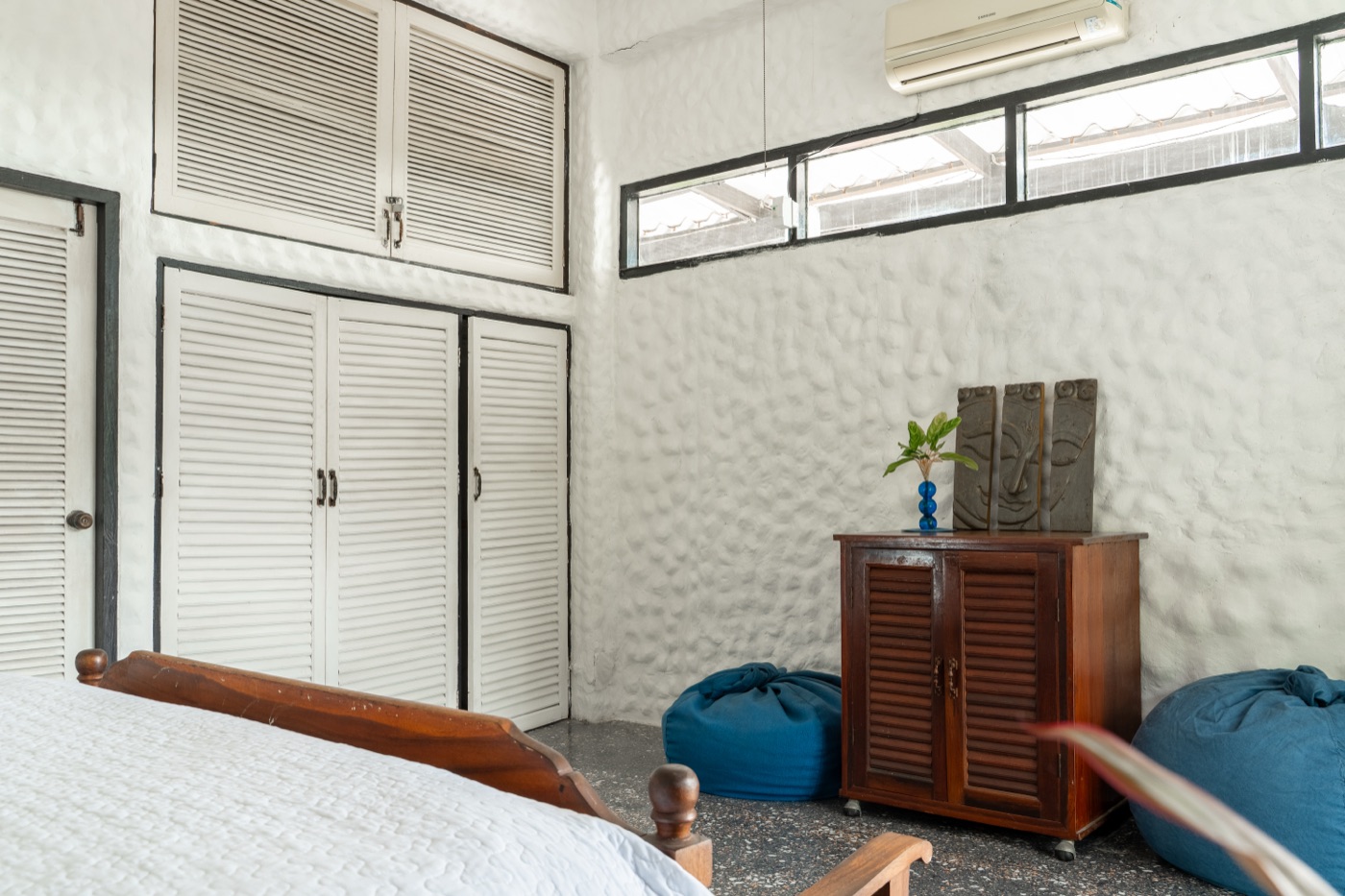 Breeze Room